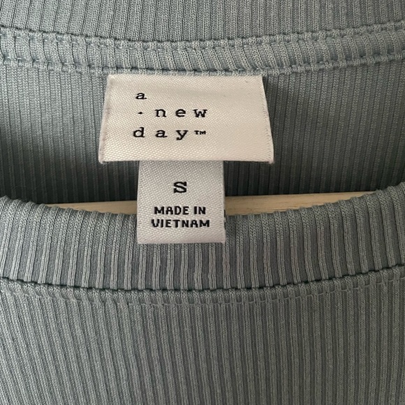 A New Day Ribbed Peplum Top Sage Green Size Small - Picture 2 of 3